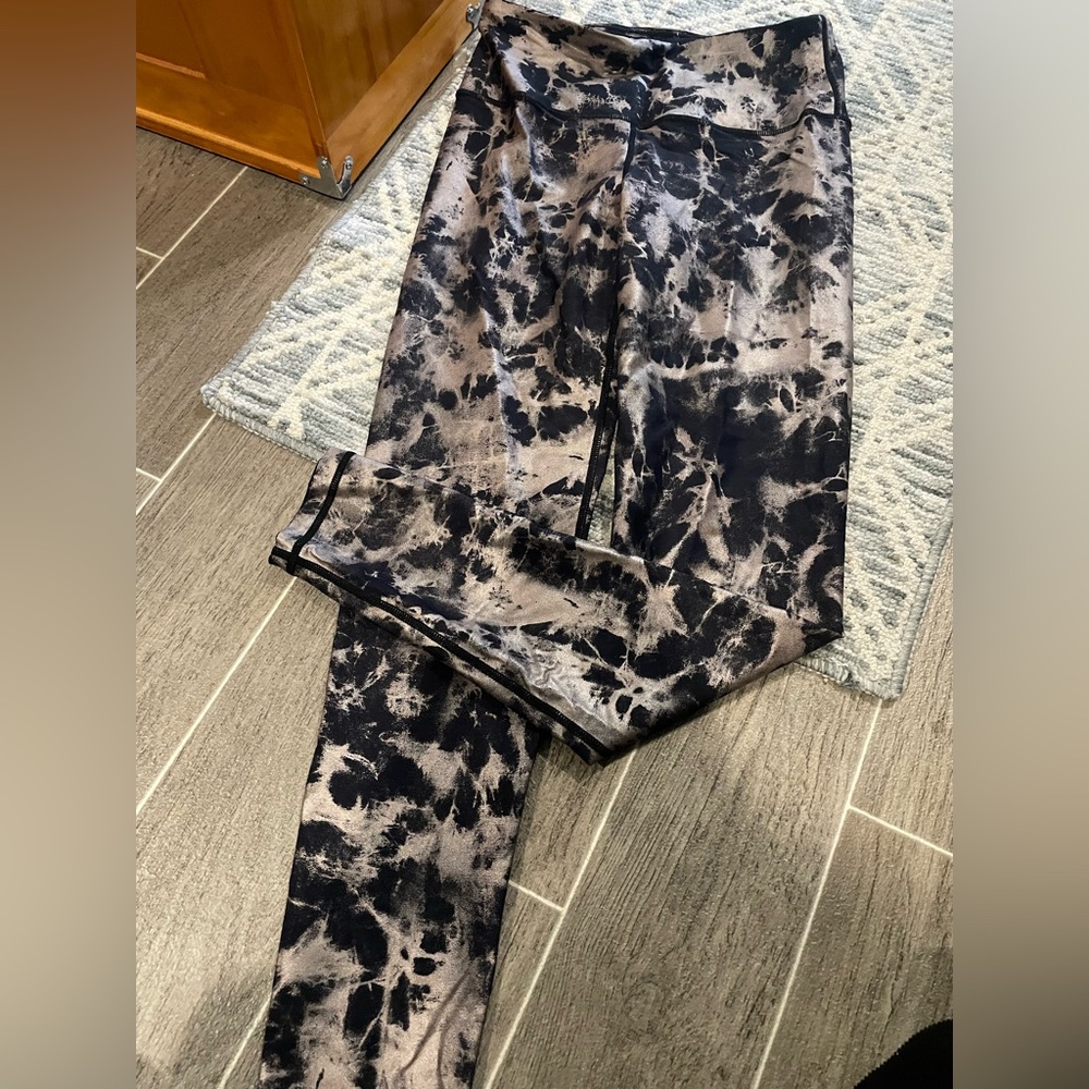Stylish Black and Gray Women's Leggings
